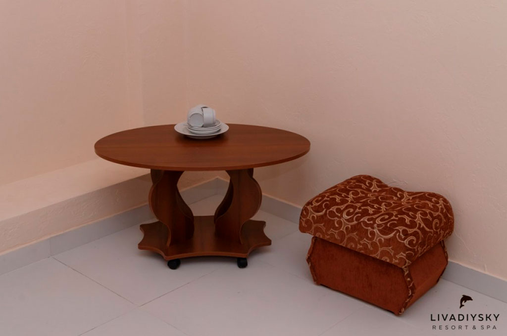 Комфорт 1-й этаж. Арт-отель «Азор». Ливадия