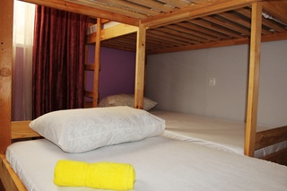 Общий 8 -местный. Хостел Арт Хостел. Ялта