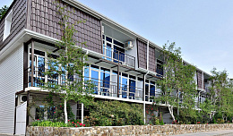 Гостевой комплекс и Яхт-Клуб "Торнадо" Новомихайловский