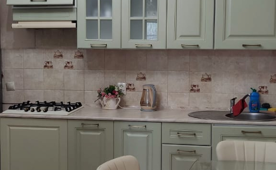 Четырёхместный люкс с кухней. "Брио" частный сектор. Геленджик