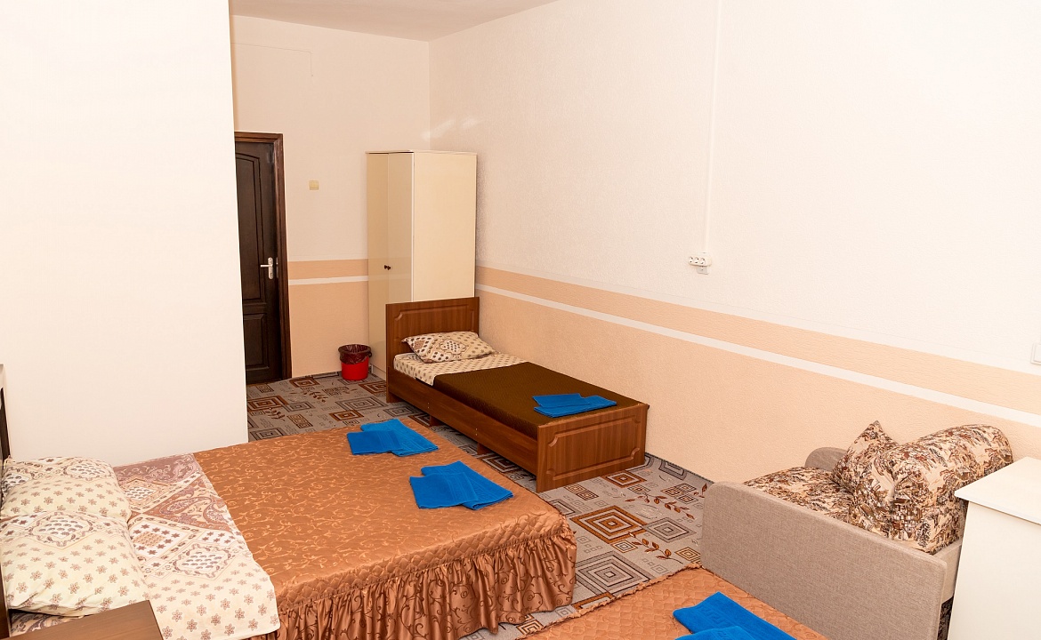 Пятиместный номер класса стандарт со всеми удобствами. Гостевой дом "Ника" - Анапа. Анапа