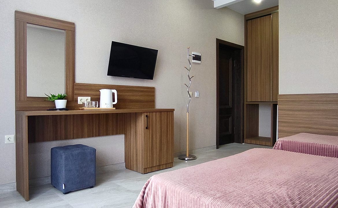 3-местный Комфорт с индивидуальным балконом. Гостевой дом "Одиссей" - Кабардинка. Кабардинка