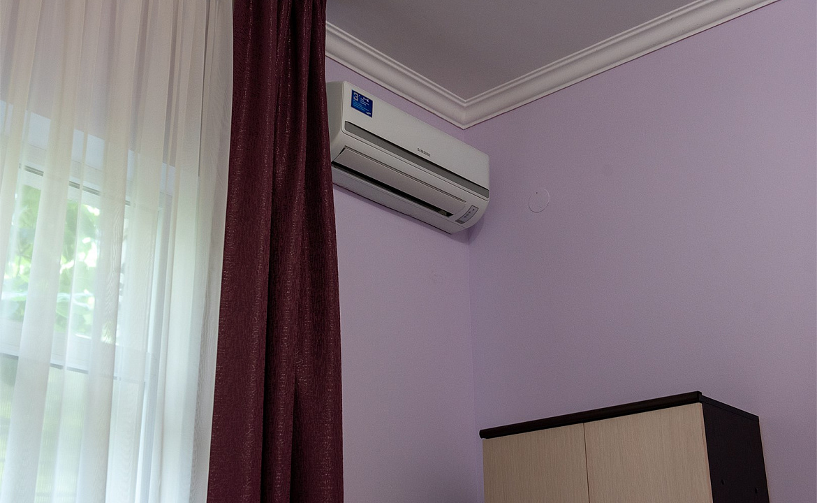 Трехместный номер на 1 этаже. Отель "Ниагара Фоллс". Сочи