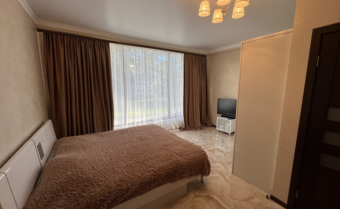 Комната 1. Гостевой дом Lux. Квартиры в Пицунде