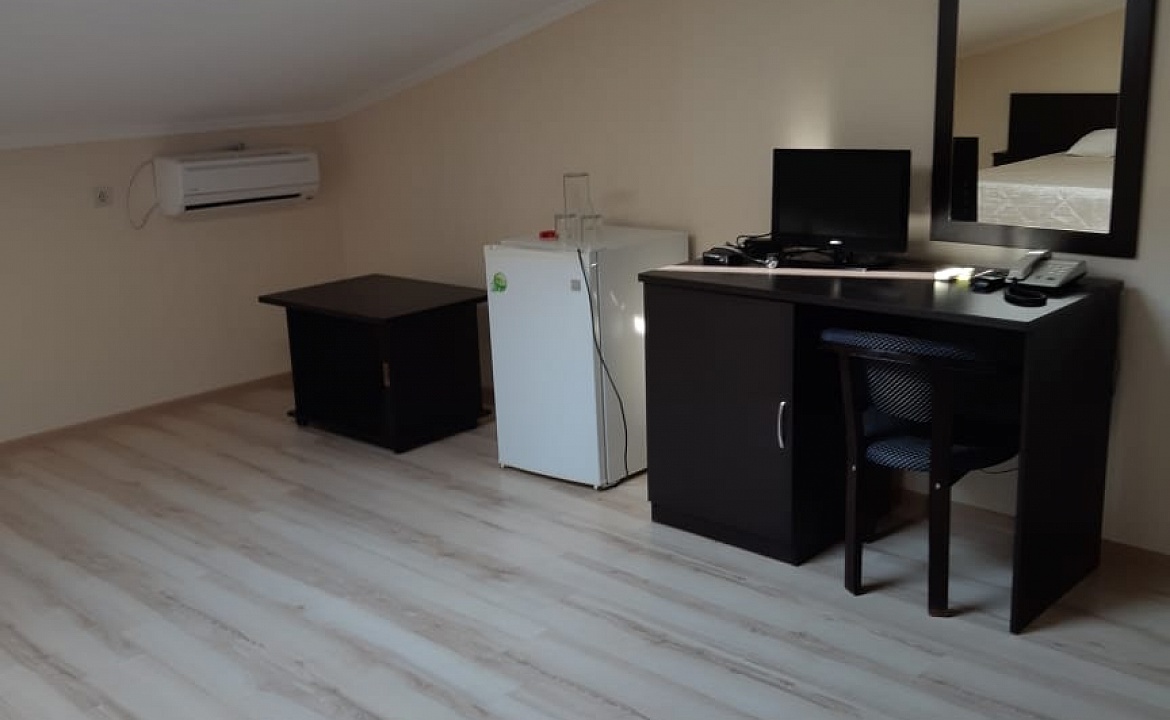 Стандарт 2-местный мансардный. Отель Робинзон. Анапа