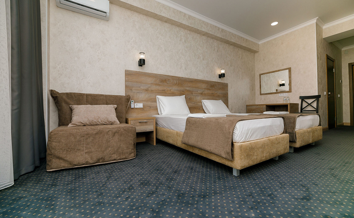 СТАНДАРТ C ДВУМЯ КРОВАТЯМИ. Отель "Алион". Геленджик