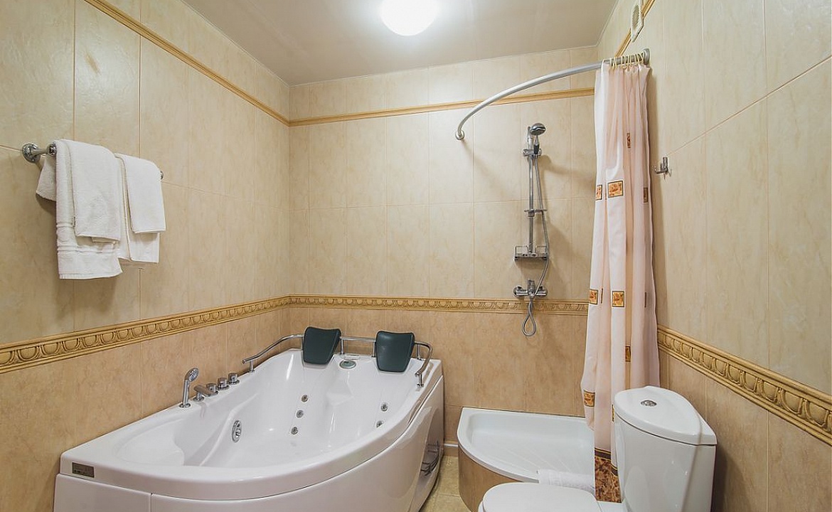 Апартаменты. Hotel & Osteophaty center "Lotus". Утёс