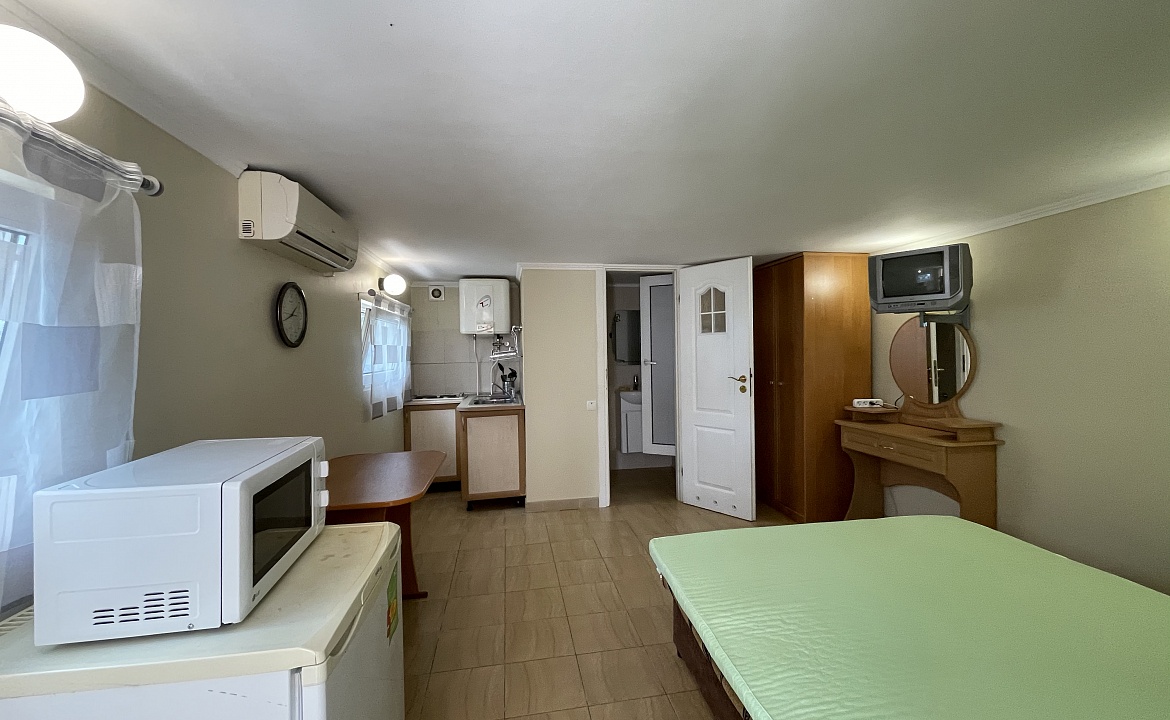 Студия Эконом. Гостевой дом "Ялта-Ливадия". Ливадия