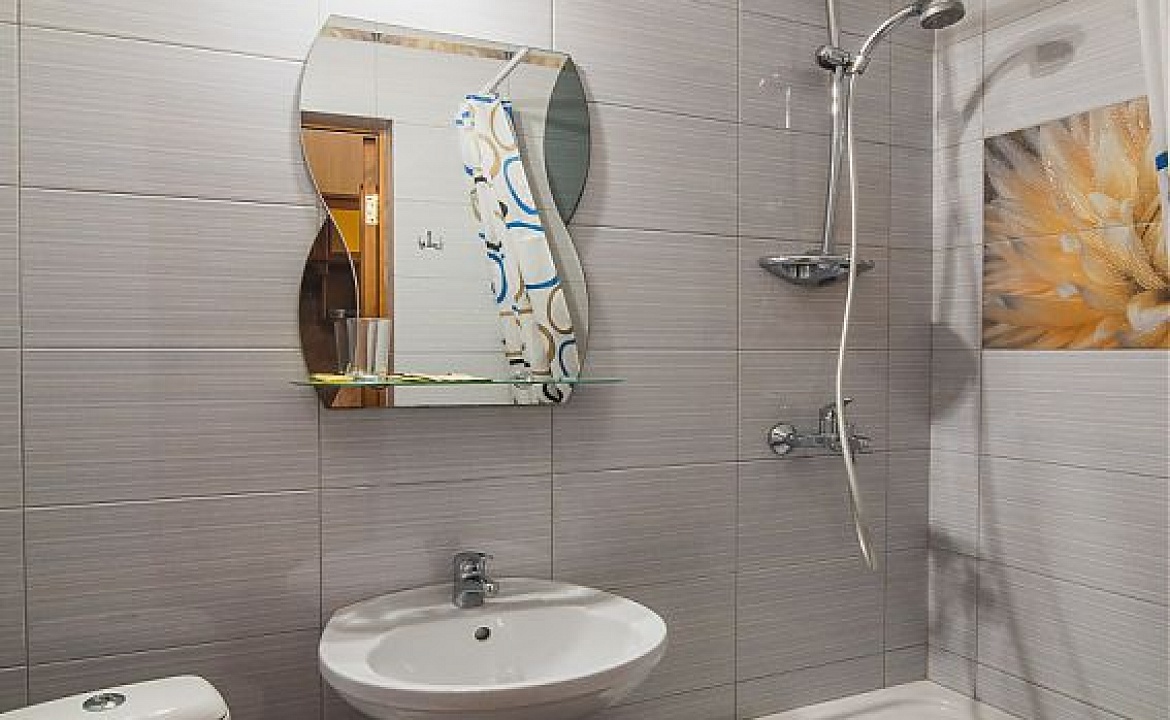 Студия (вид на море). Hotel & Osteophaty center "Lotus". Утёс