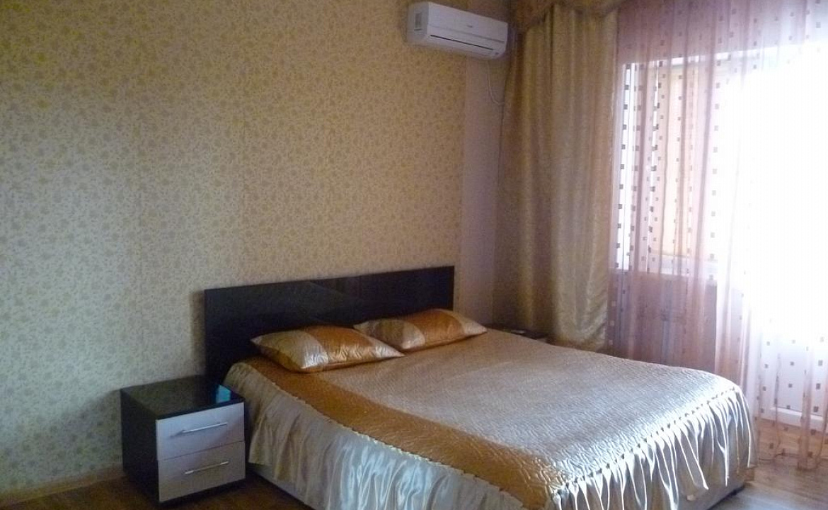 Двухкомнатный с балконом . Гостевой дом У Наталии . Джубга