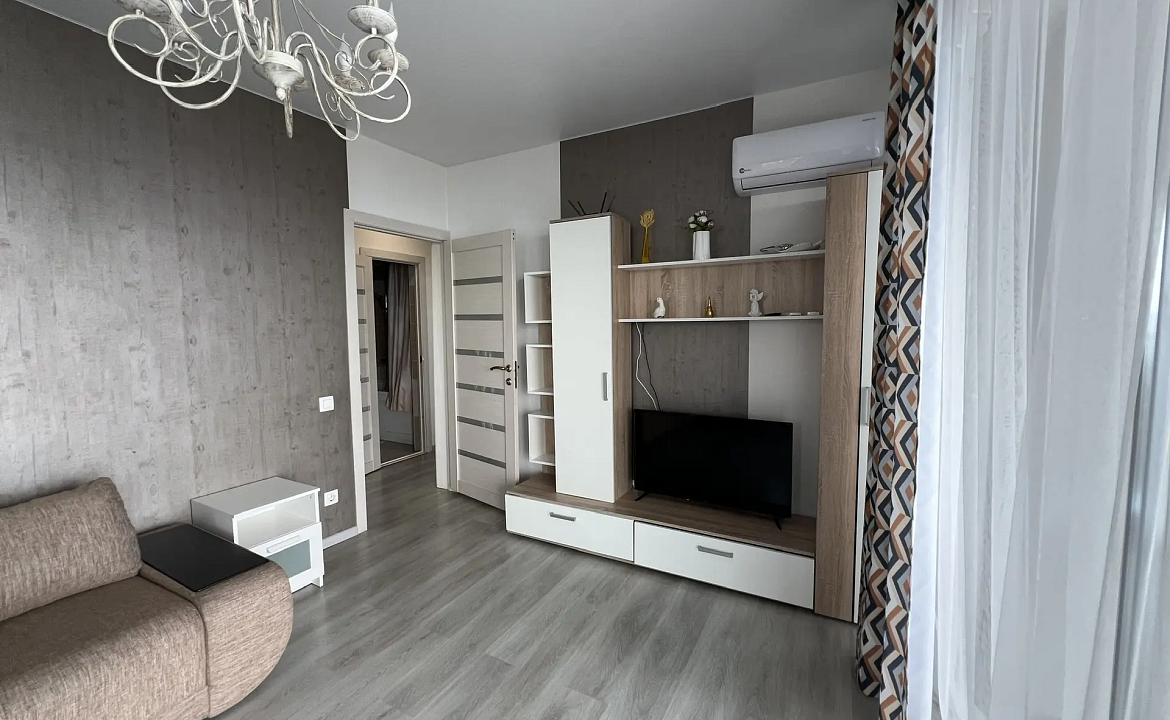 Просторная квартира цу моря с видовыми балконами 178к2. Светлая квартира с террасой и морем. Дагомыс