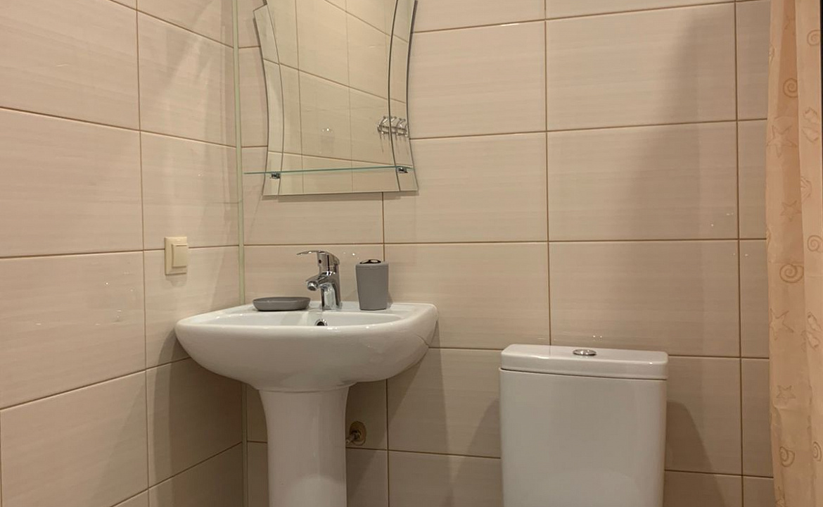 Апартаменты с кухней на два номера. Гостевой дом ЭЙВА. Пицунда