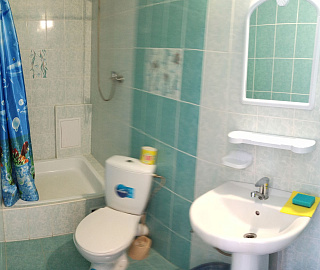 Семейный номер с кухней 1 этаж. Дом с бассейном Вирола. 