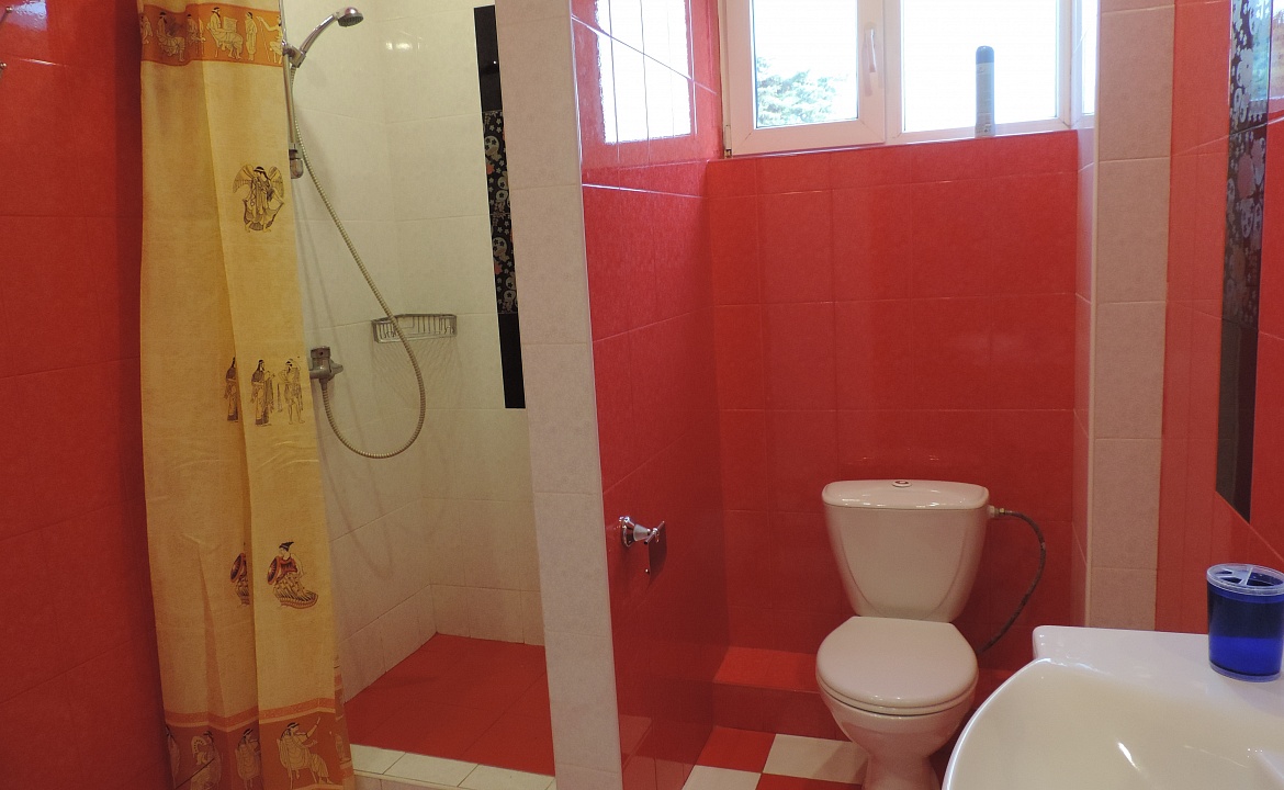 Семейный двухкомнатный . Гостевой дом Гринго. Адлер