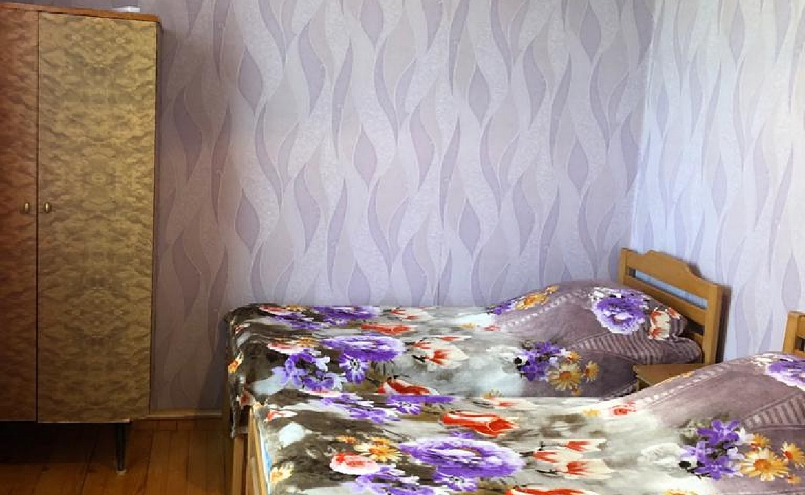 Бюджетный с отдельными кроватями . Частный сектор Жильё в Абхазии. Цандрипш