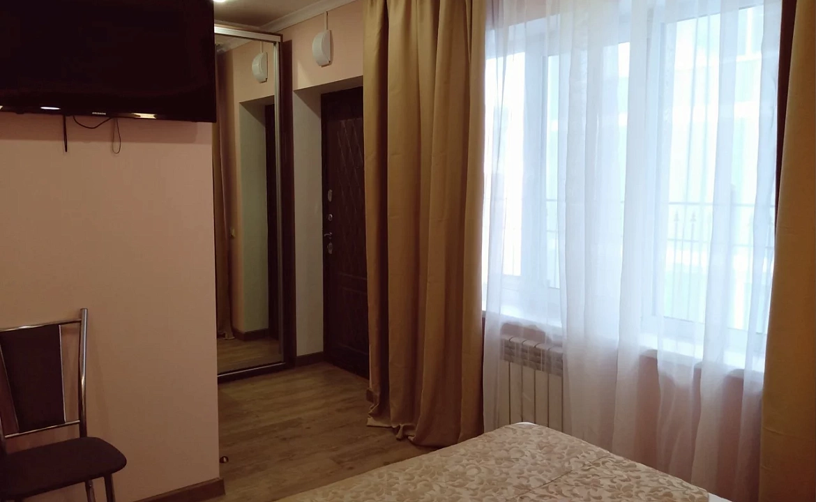 Стандартный трёхместный. Отель "Золотой Дукат". Витязево