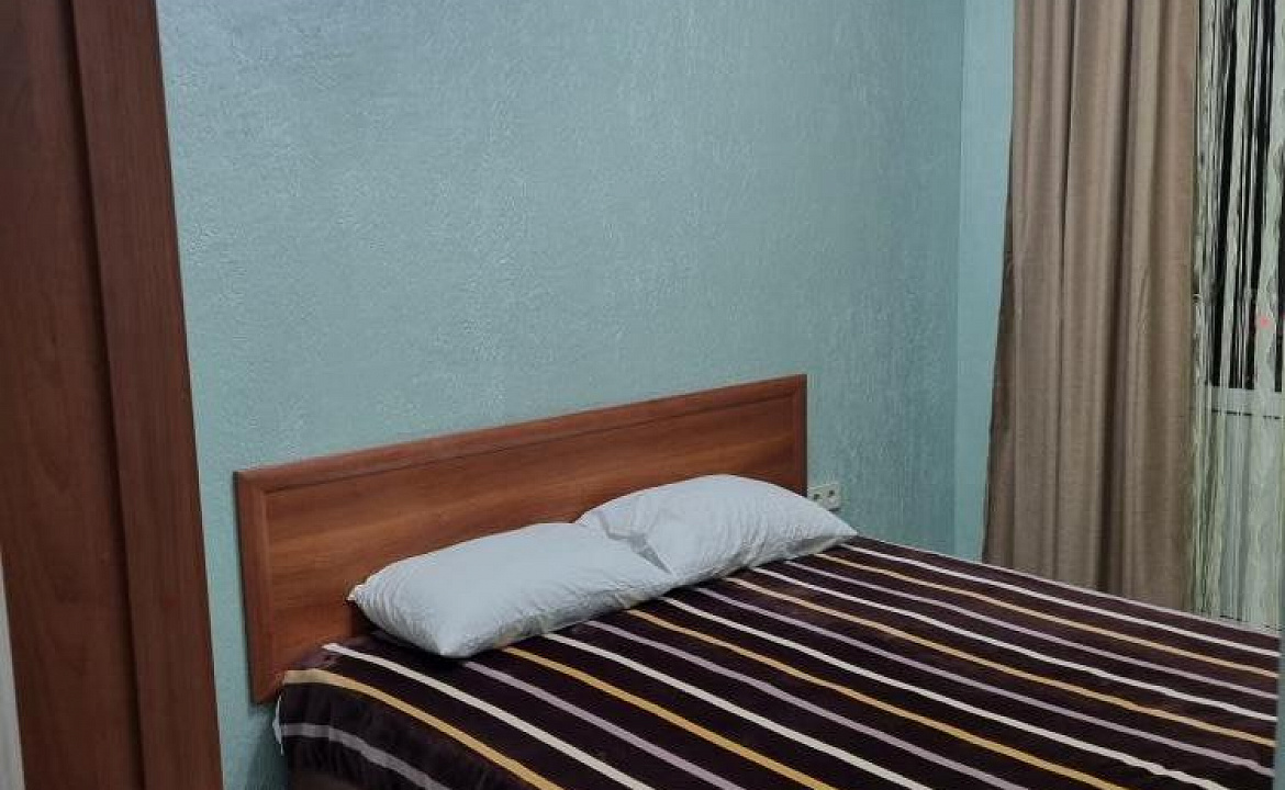 2х комнатная квартира . Квартира в многоквартирном доме Агрба 35 кв 84. Квартиры в Пицунде