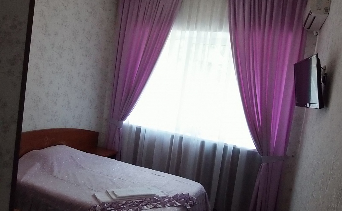 Эконом. Гостиница "УЮТ" - Симферополь. Симферополь