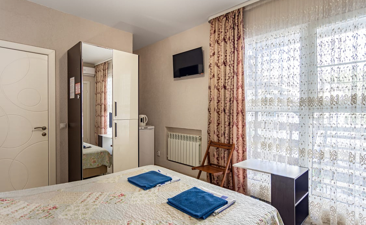 Трёхместный стандарт. "Брио" частный сектор. Геленджик