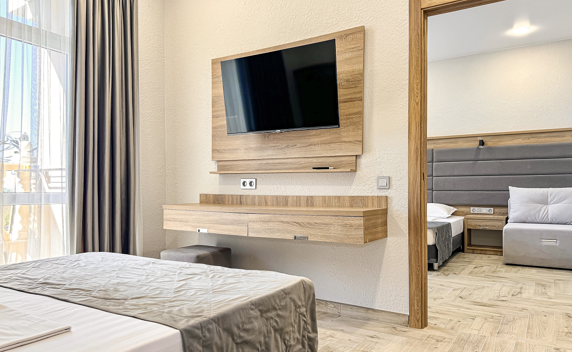 Корпус 2 Супер Люкс с видом на море. Anzhelina Family Hotel. Витязево