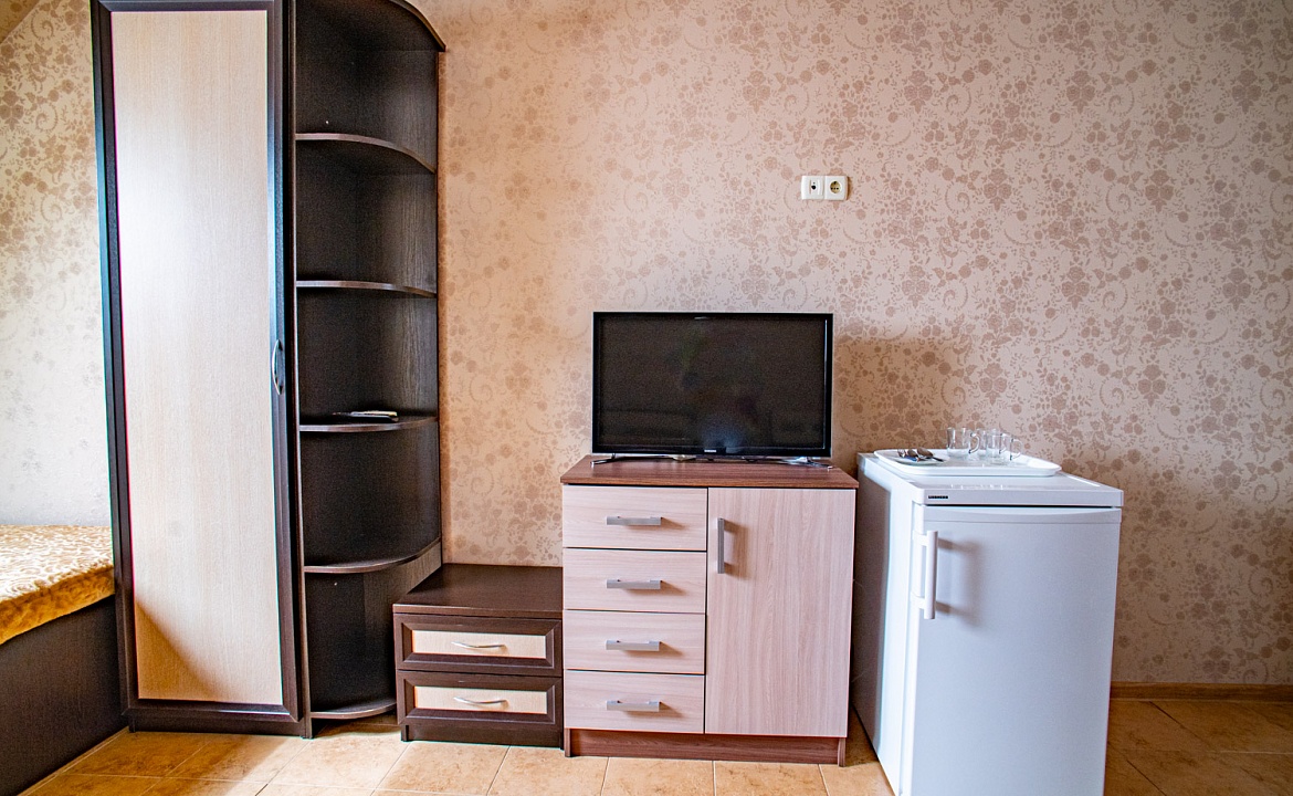 4-х местный Стандарт-комфорт с доп. местом. Отель "Калараш 17а". Лазаревское