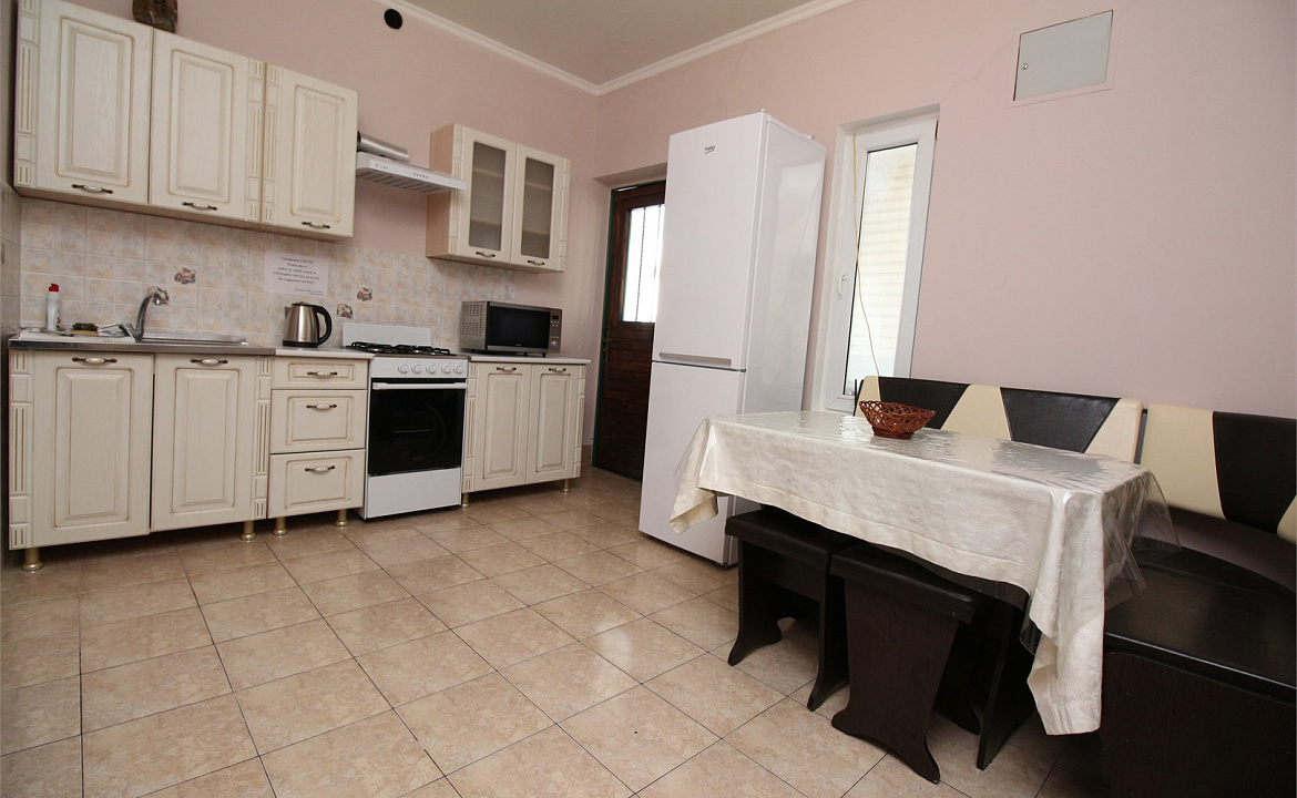 Трехместный номер стандарт класса. Апарт-отель Самара. Адлер