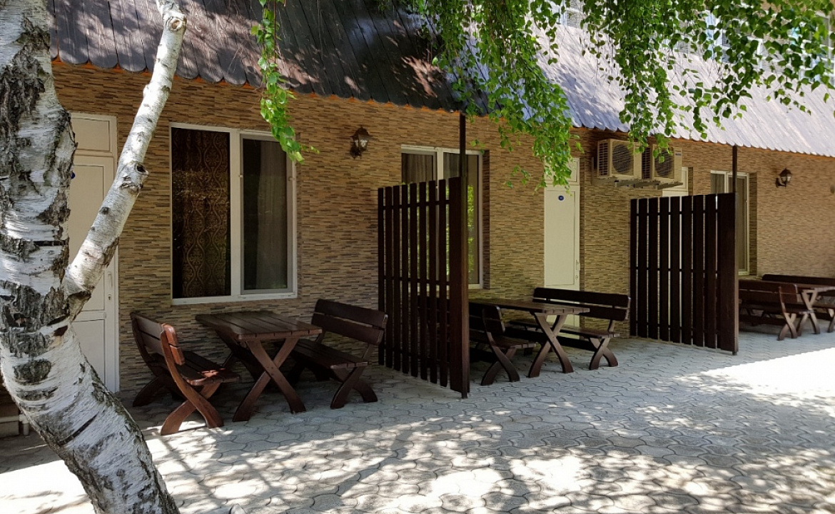 Люкс с верандой. Отель АСТОН. Нижнее Джемете