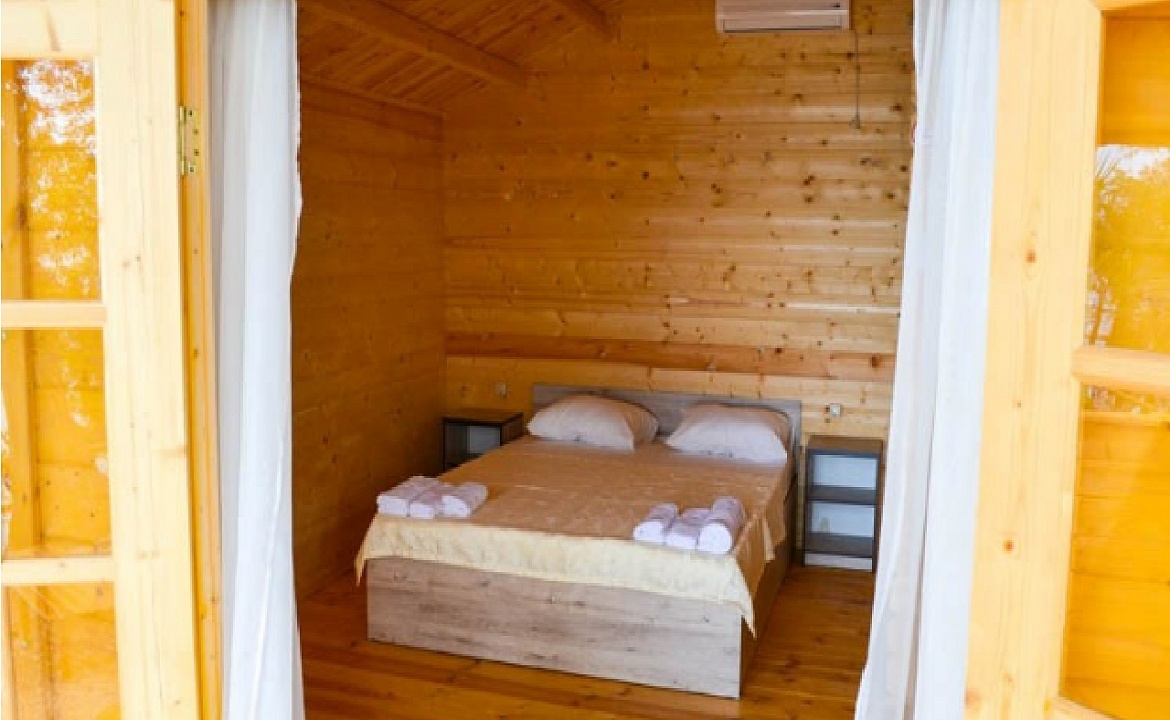 Пляжный дом (1-комнатный). Гостевой комплекс "Моресоль". Новый Афон