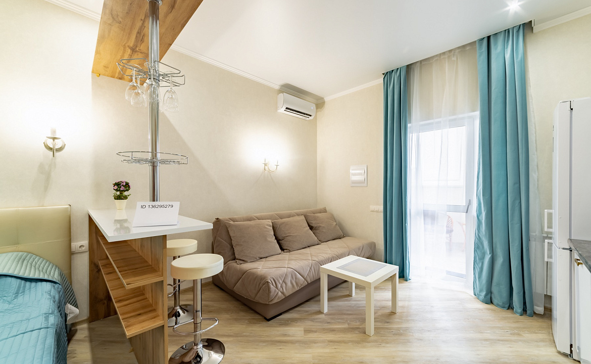 Студия в центре Сочи рядом с крупнейшим пляжным комплексом Ривьера. Уютные Квартиры в центре Сочи рядом с крупнейшим пляжным комплексом Ривьера. Сочи