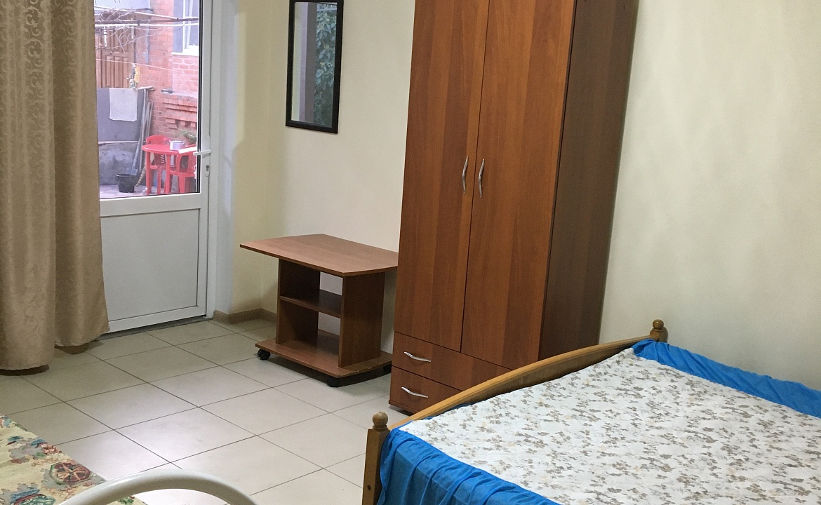 Номер на 3-з человек . Частный сектор Азов . Ейск