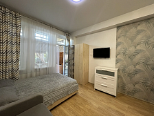 Квартира в многоквартирном доме Апартамент с терасой на первой береговой