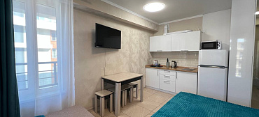 Квартира в многоквартирном доме Студия с панорамными окнами и шикарным видом на море