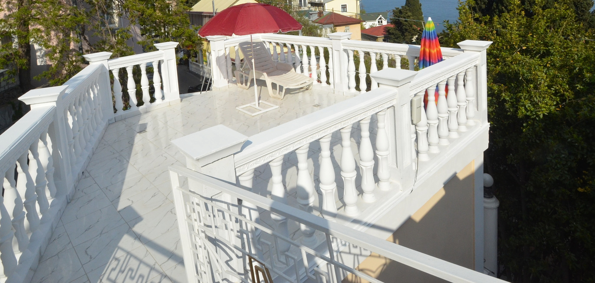 . Гостевой дом частный "Мид". Ялта