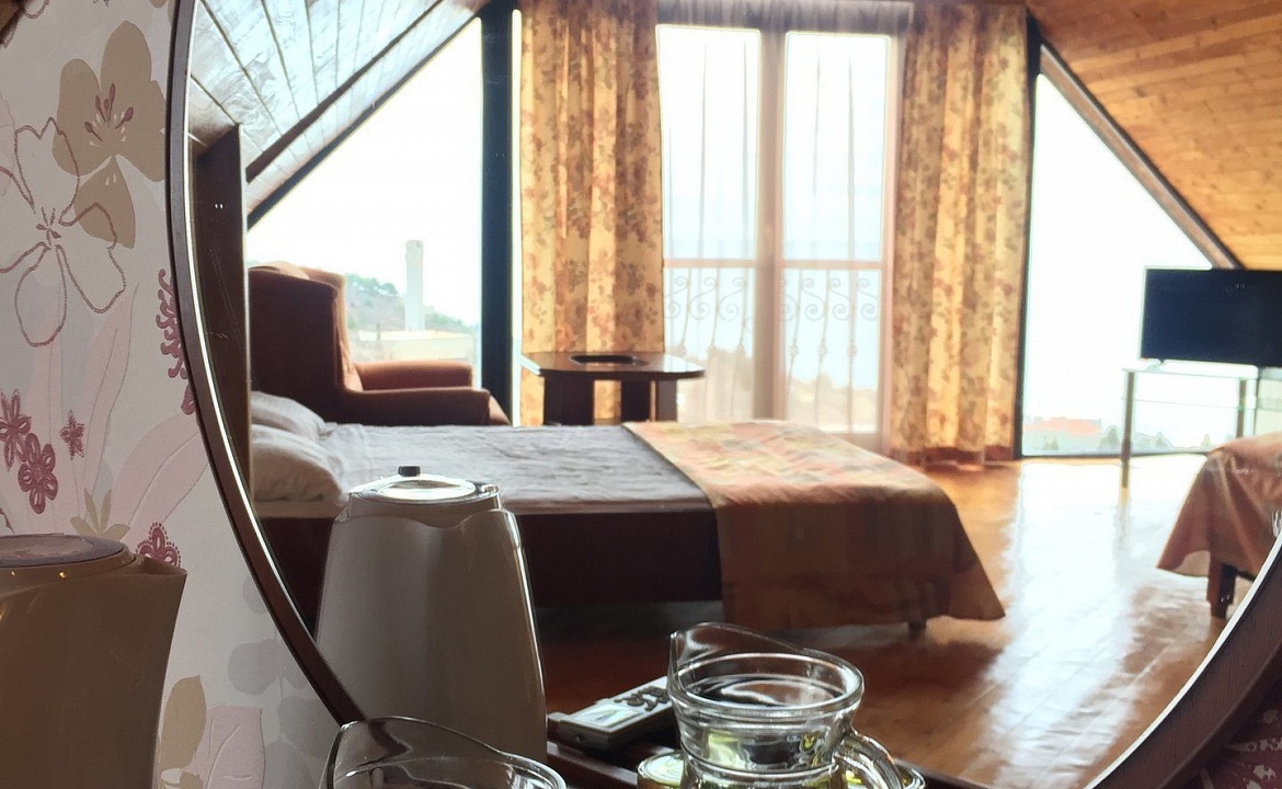 Пентхаус. Гостевой дом «Крым Ностальжи». Оползневое