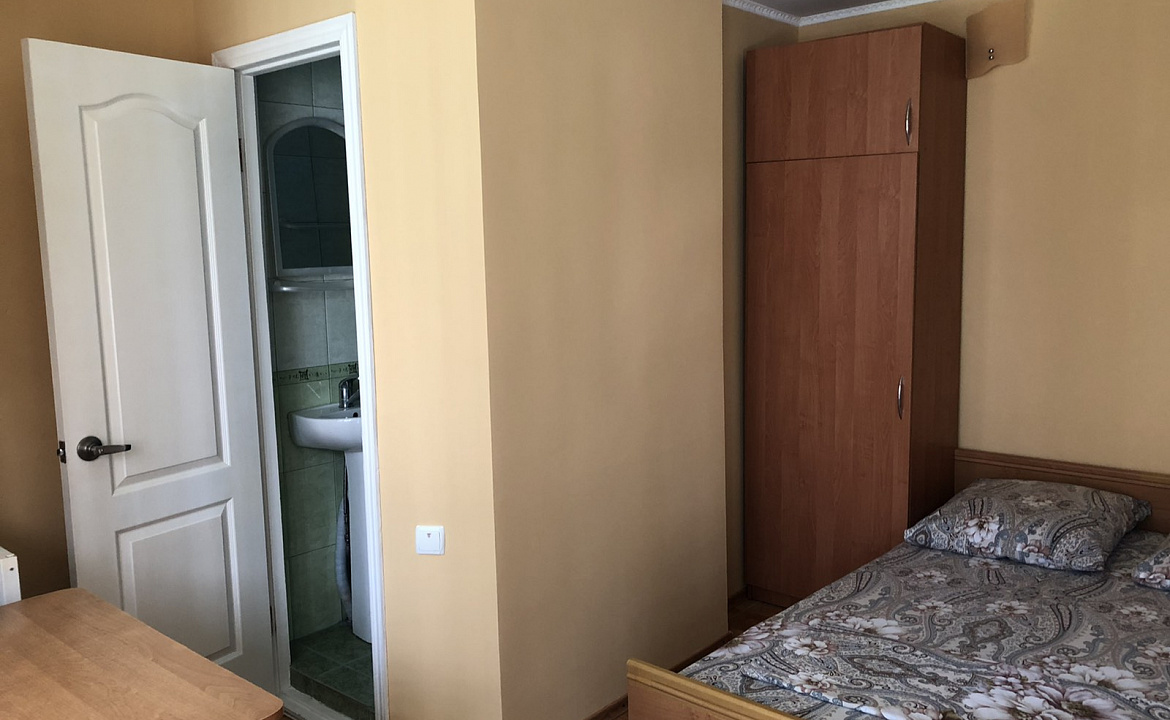 Двухместный номер с 1 кроватью Стандарт. Гостевой дом АнНи. Гаспра