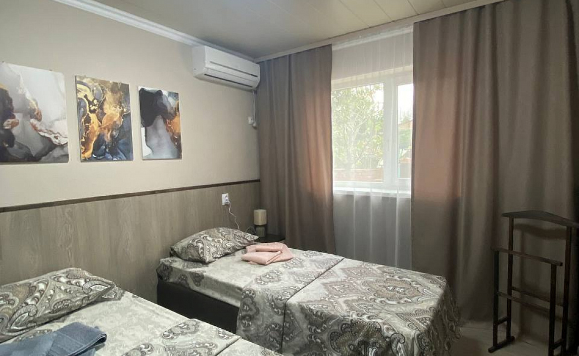 Двухместный первый этаж. Гостевой дом "Инжир". Новомихайловский