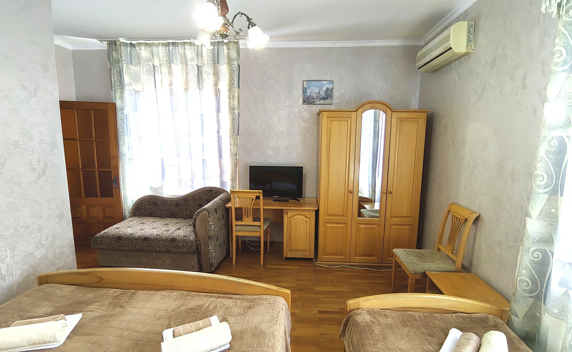 Двухкомнатный с кухней до 7  гостей. Гостевой дом "Цитрус". Лазаревское