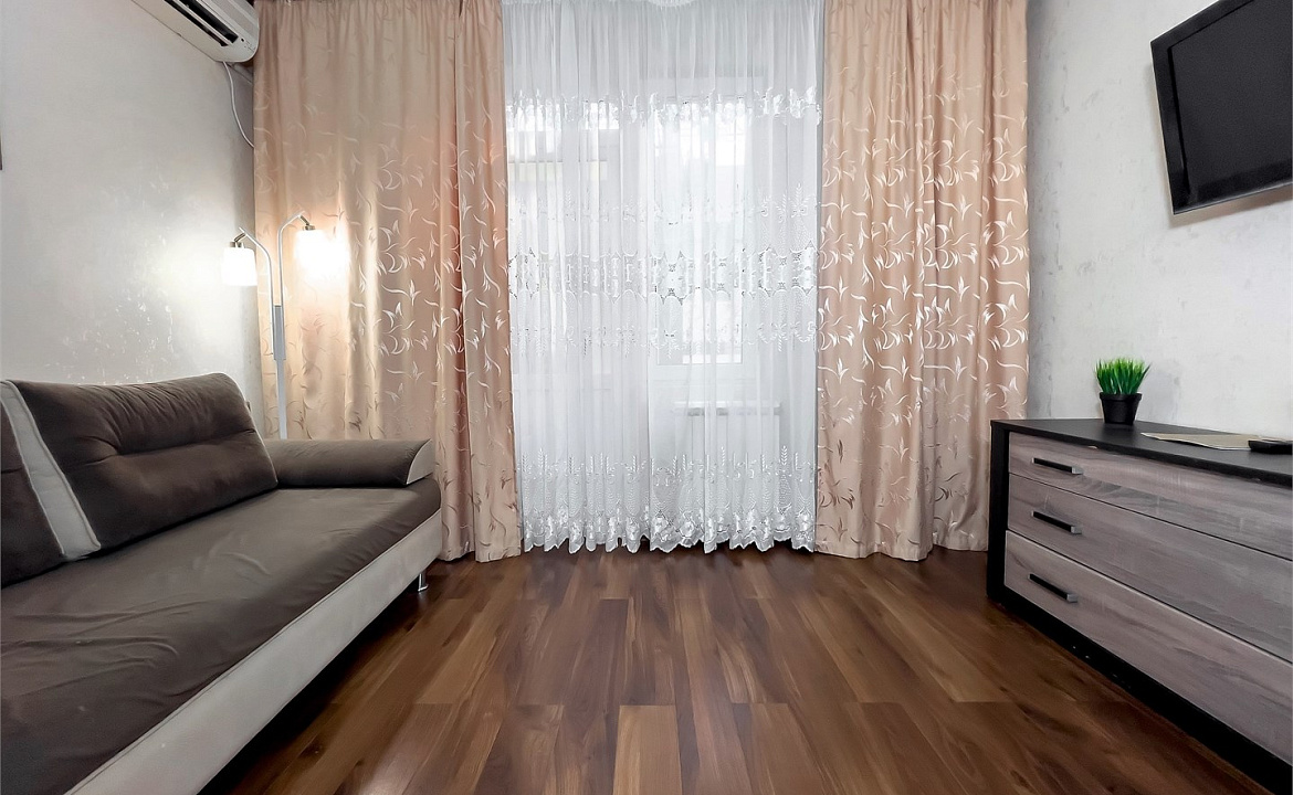 Двухкомнатный семейный номер с балконом. Отель "VIVA Лариса". Адлер