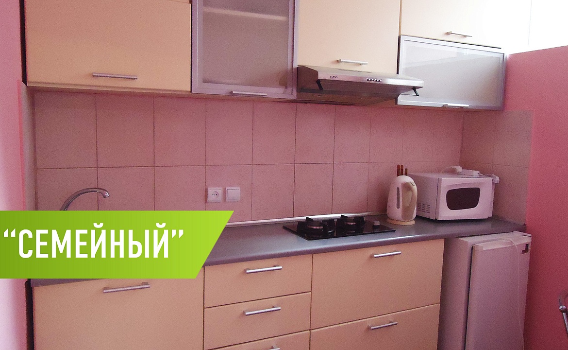 Семейный. Гостиница "Надежда". Малореченское