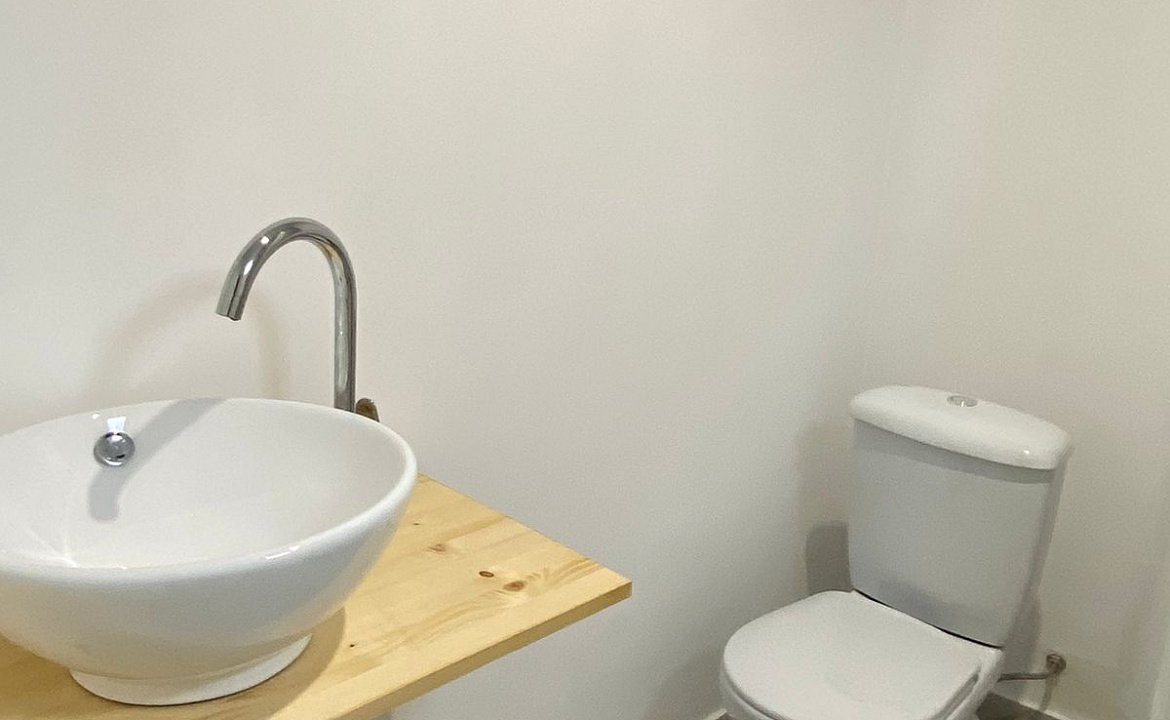 Апартаменты-студия на втором этаже. Частный сектор Buffalo . Сухум