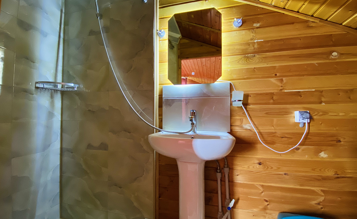 Трехместный номер «Стандарт». Частный сектор Анастасия на Айвазовского 7. Лазаревское