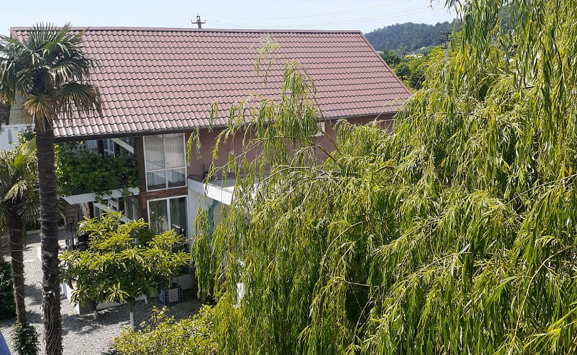 Дуплекс . "Бунгало". Пицунда