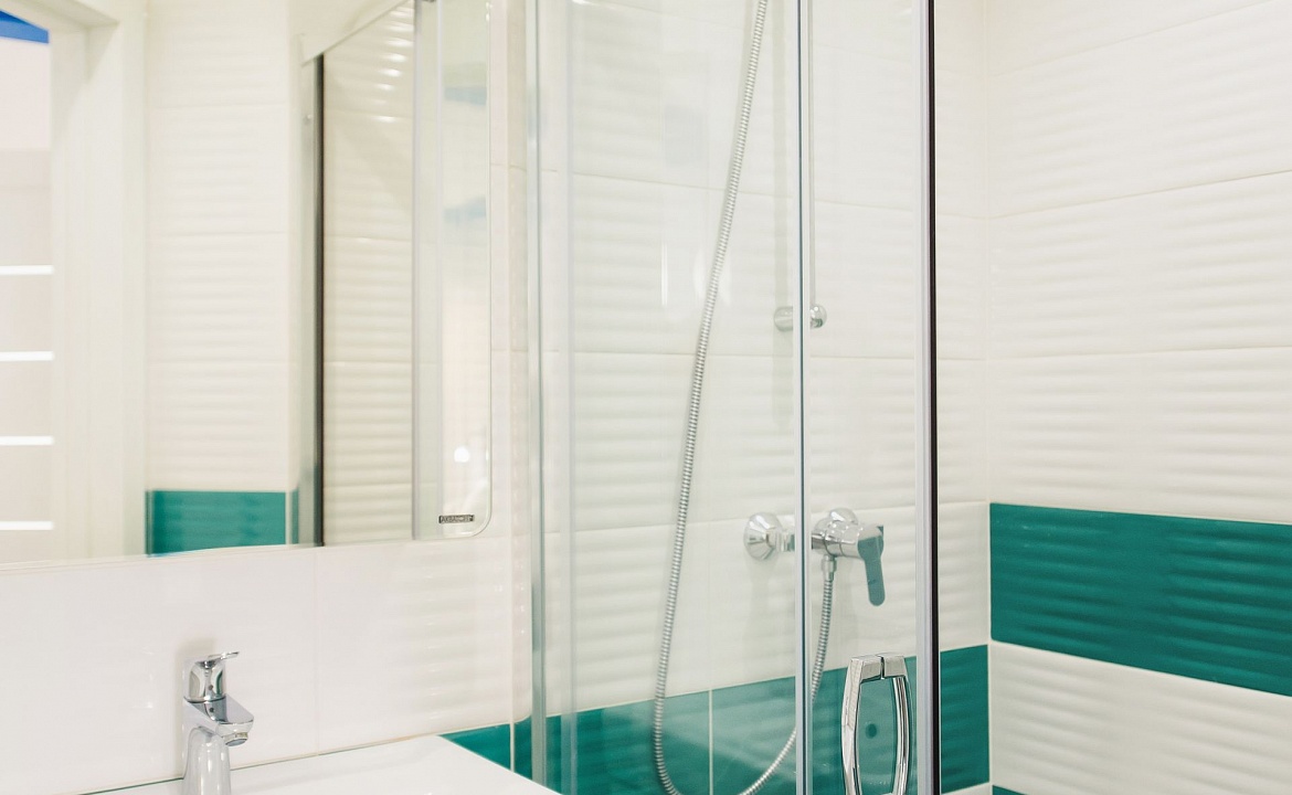 Luxe Dolphin. Отель Villa Capri. Щелкино