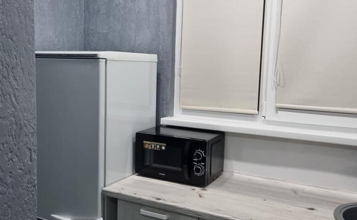 2х комнатная квартира . Квартира в многоквартирном доме Агрба 35 кв 84. Квартиры в Пицунде