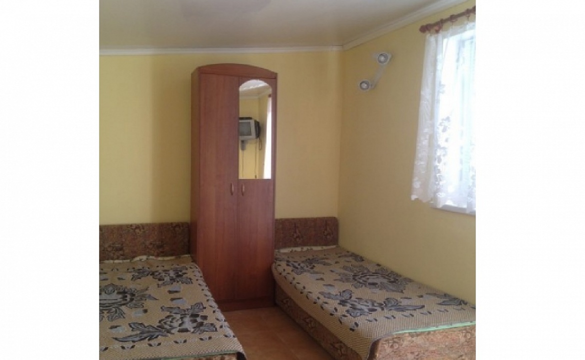 Часть дома с отдельным входом. Гостевой дом Часть дома с отдельным входом Кошевого 29. Заозерное Часть дома с отдельным входом. Гостевой дом Часть дома с отдельным входом Кошевого 29. Заозерное