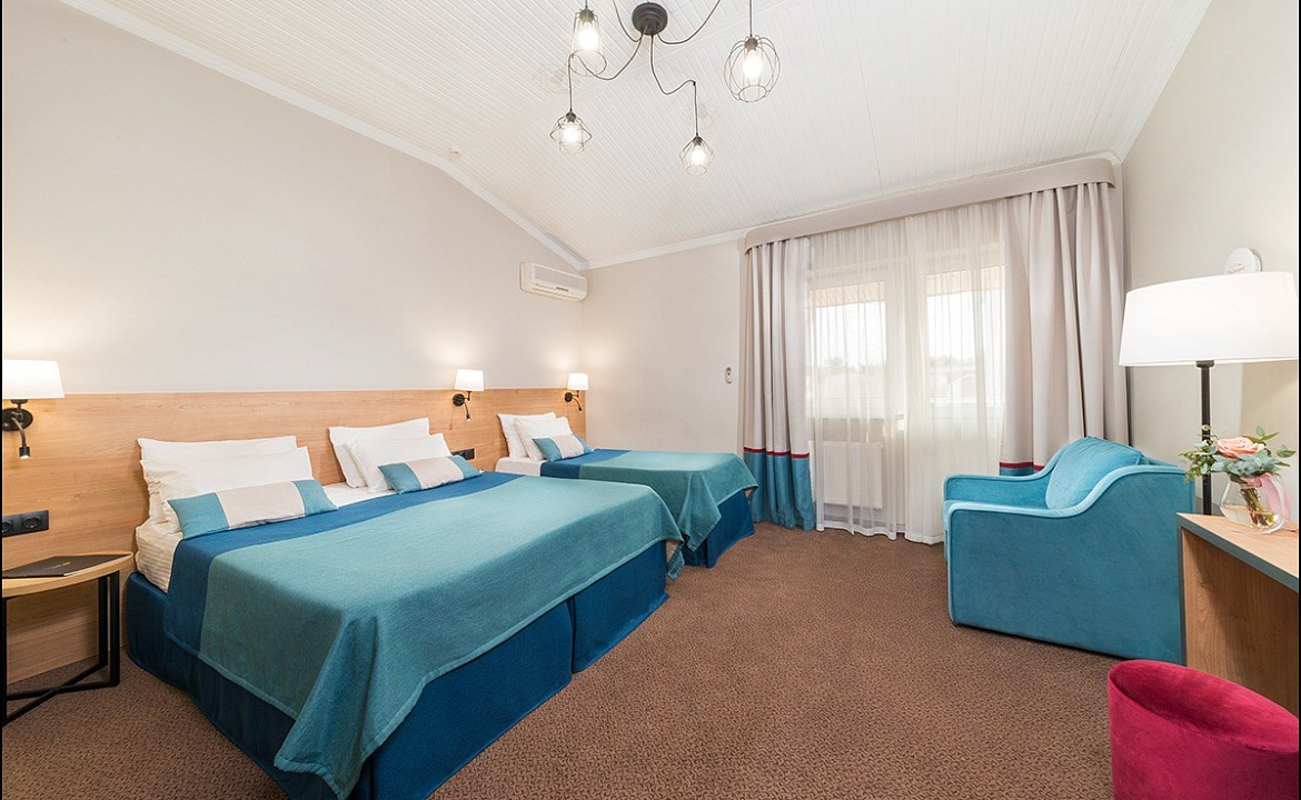 Стандарт улучшенный плюс. Гостиничный комплекс Альбатрос. Анапа