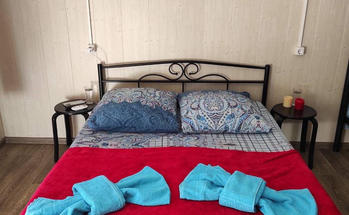Комфорт трехместный. Гостевой дом Вояж. Кучугуры