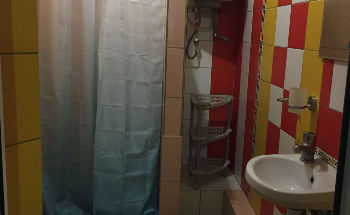 Люкс с кухней. Гостевой дом "У Роберта". Лоо