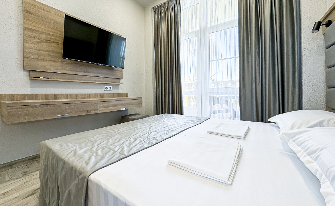 Корпус 2 Семейный Люкс с боковым видом на море. Anzhelina Family Hotel. Витязево