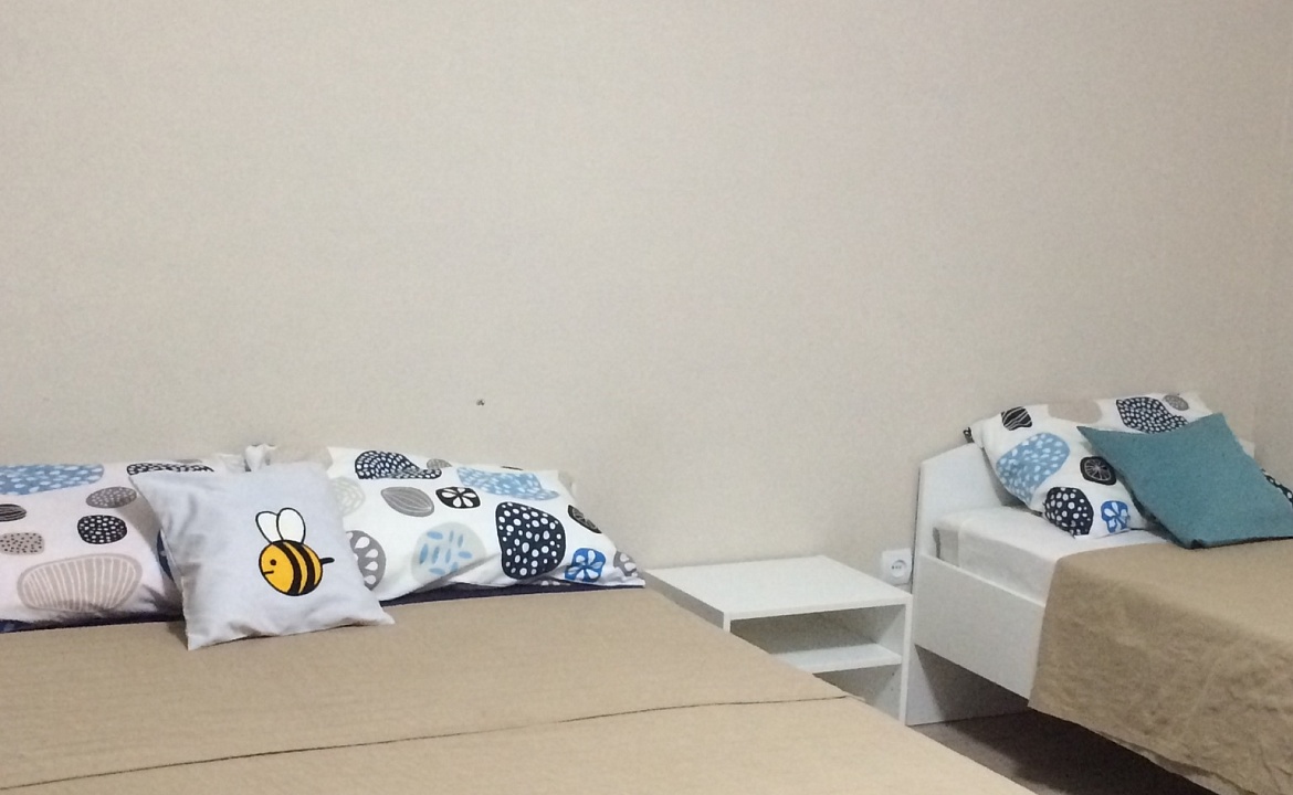 Семейный с кухней . Гостевой дом «Пчела». Ейск